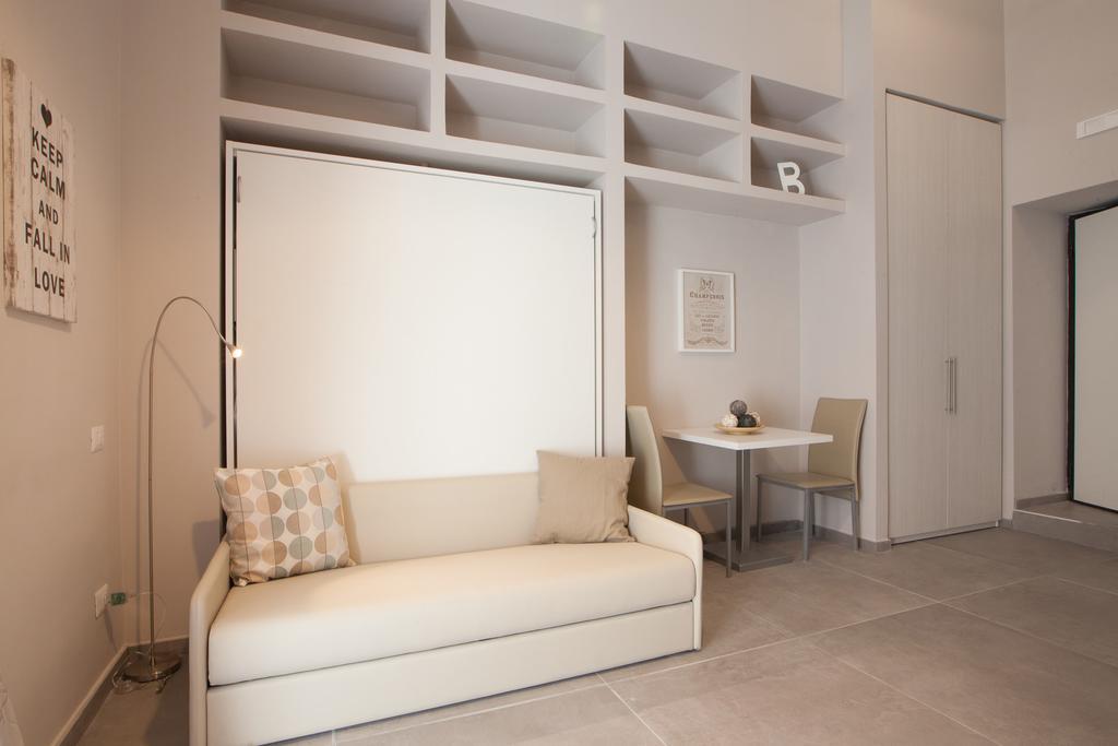 نابولي Bovio Prestige Apartments المظهر الخارجي الصورة